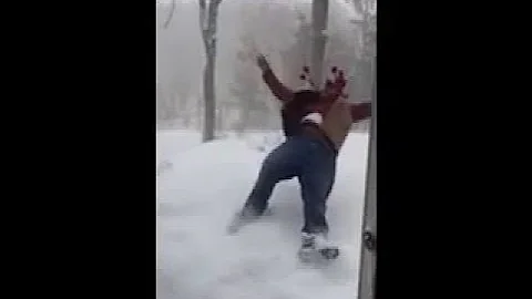 Slow motion Polar Plunge