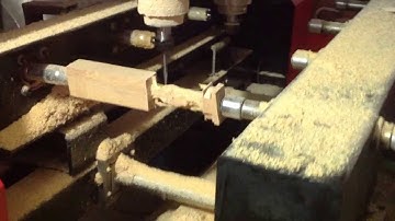 Máy CNC 4 trục chạy tượng gỗ, cầu thang, chân ghế