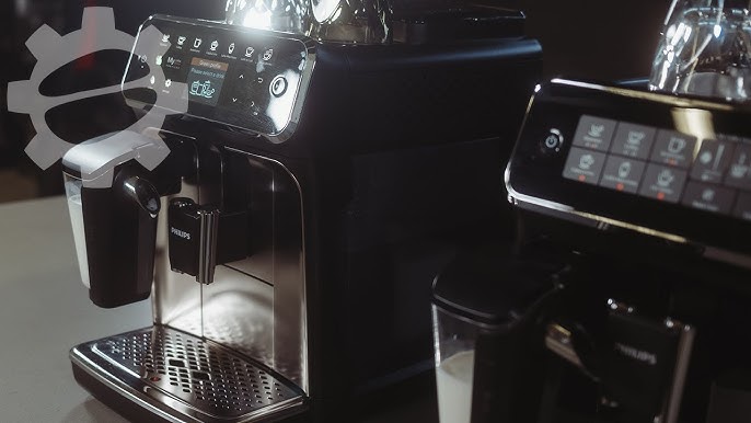 Philips 3200 Series Fully Automatic Espresso Machine with LatteGo & Iced Coffee