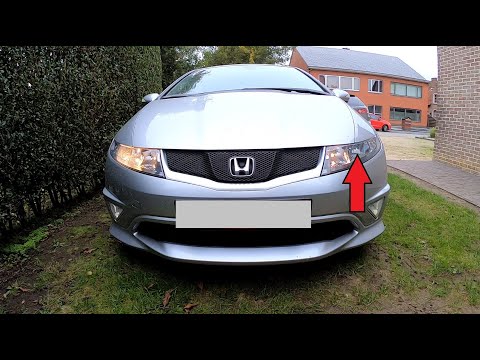 Honda Civic 8 Replacing the front bulb H7 right side