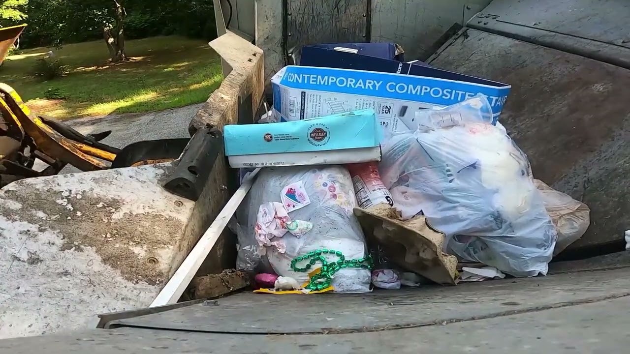 Hopper View Sub Trash/Recycle 3 (H62)