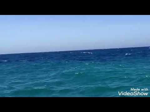 ملتقى البحر الابيض المتوسط المحيط الأطلسي وهو الذي مرج البحرين هذا عذب فراث وهذا ملح أجاج 