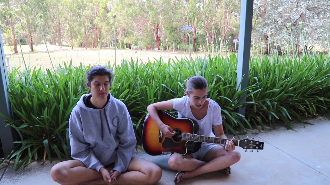 Harakidis/Brunsdon Music Moment