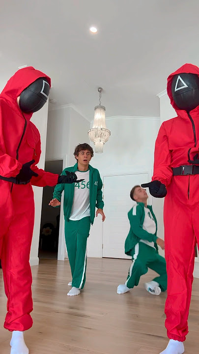 WHO HAS SEEN THE NEW SEASON OF SQUID GAME!? 🦑🎮 - #dance #trend #viral #funny #squidgame #shorts