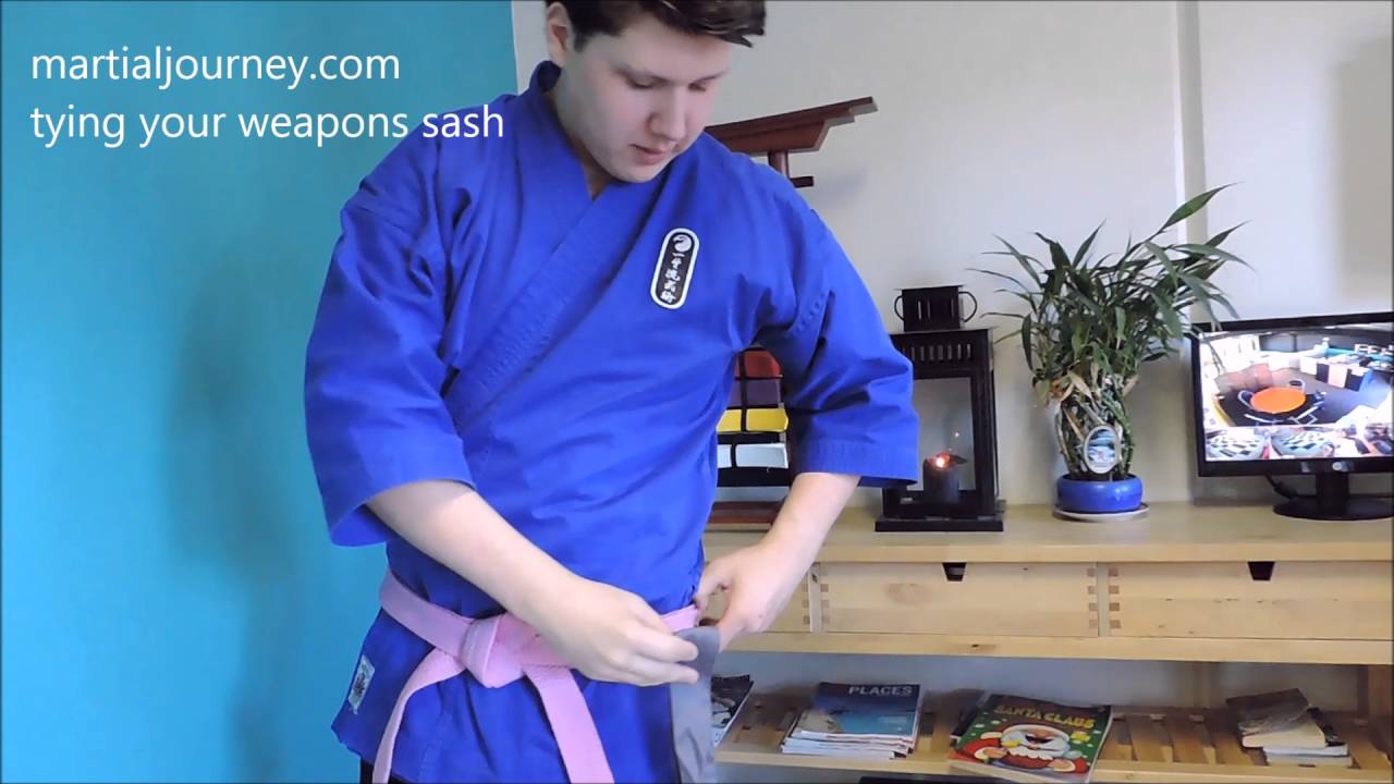 How to tie your weapons sash