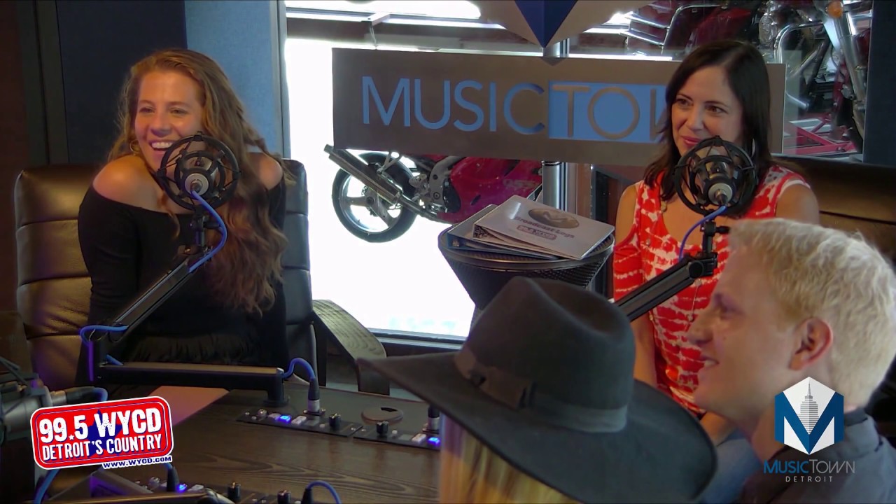 WYCD's Roxanne Steele interviews Delta Rae at MusicTown Detroit