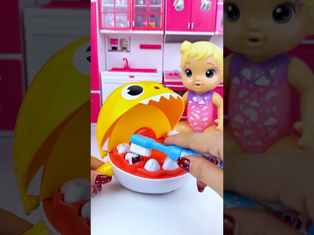 ASMR Unboxing Funny Shark & Cute Doll Bath Set Toy I Satisfying Toy Play with Subeo ASMR