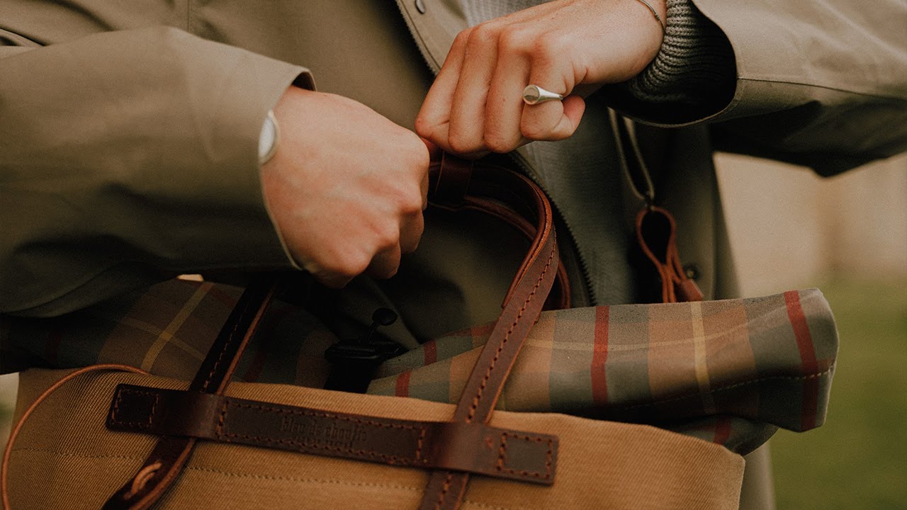 THE WOODY BAG BROADENS ITS HORIZONS IN A BUSINESS VERSION