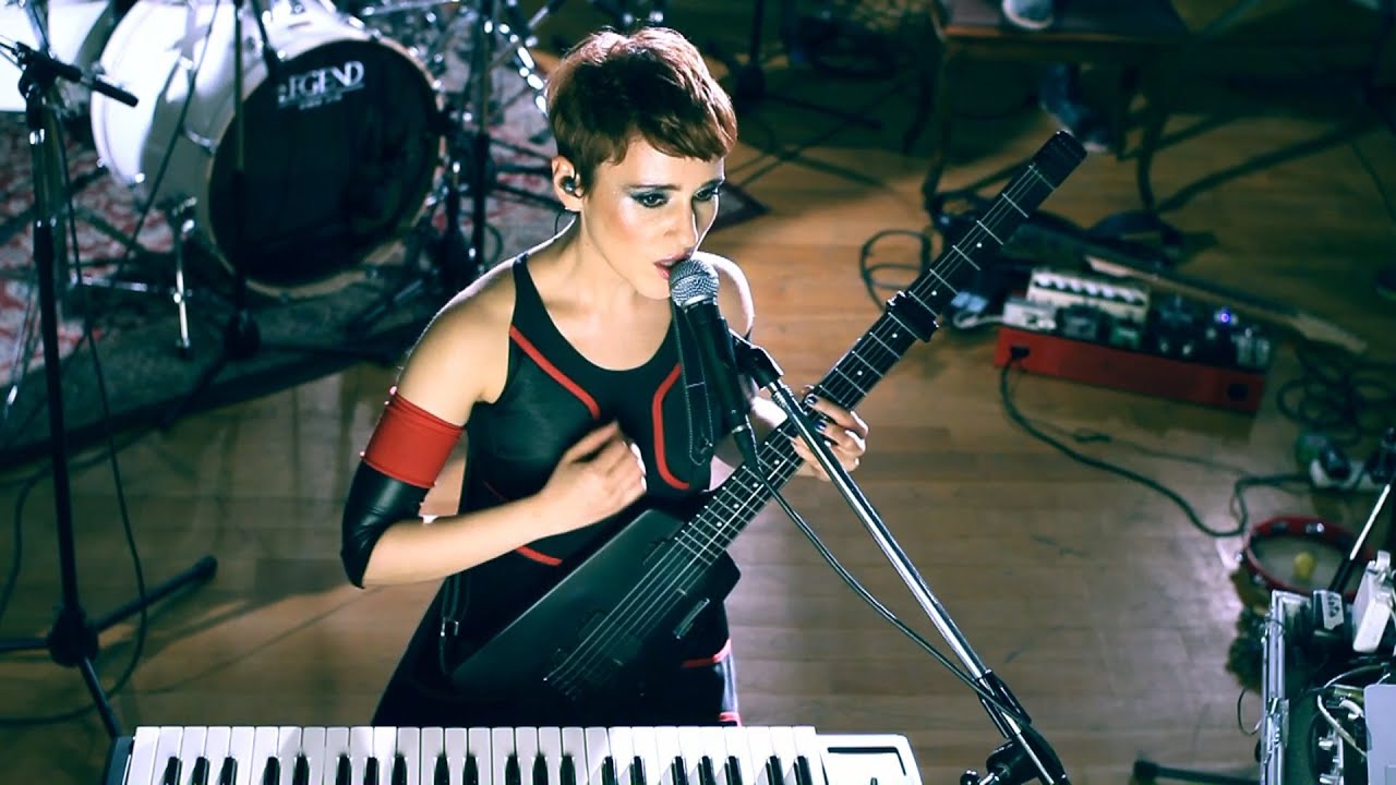 Watch Audia Valdez - Evolucion - Live en el Estudio on YouTube Watch Audia Valdez - Evolucion - Live en el Estudio on YouTube