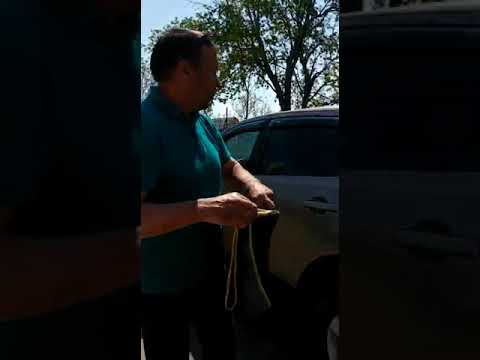 Как почистить обшивку автомобиля