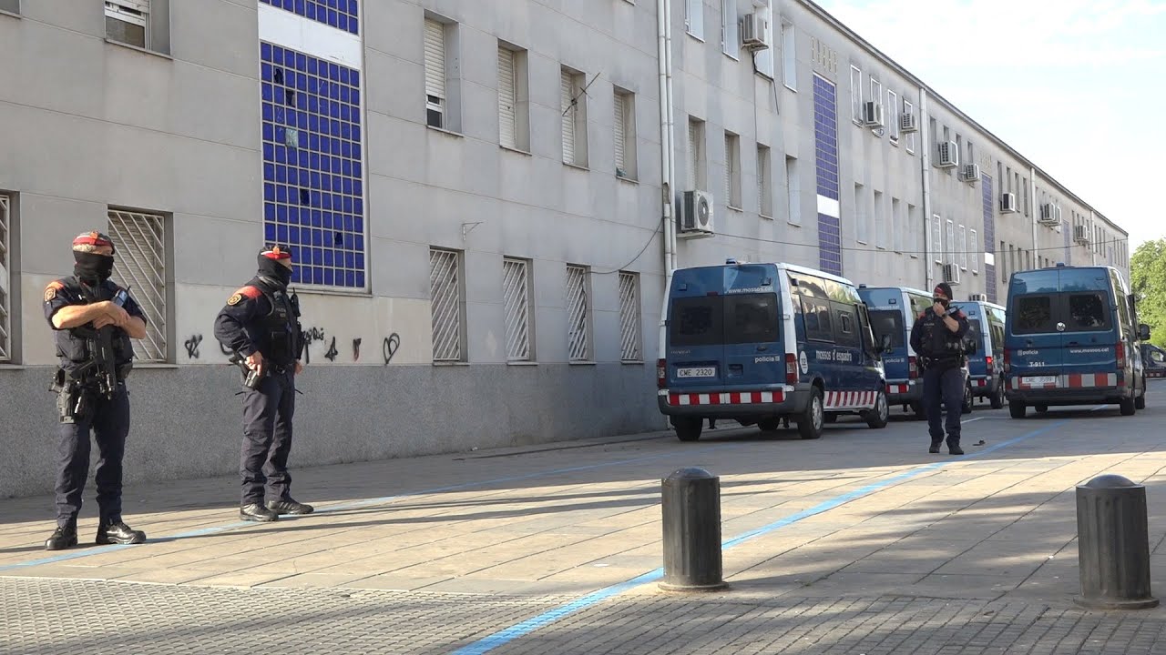 Macrooperació policial al Prat contra el tràfic de marihuana