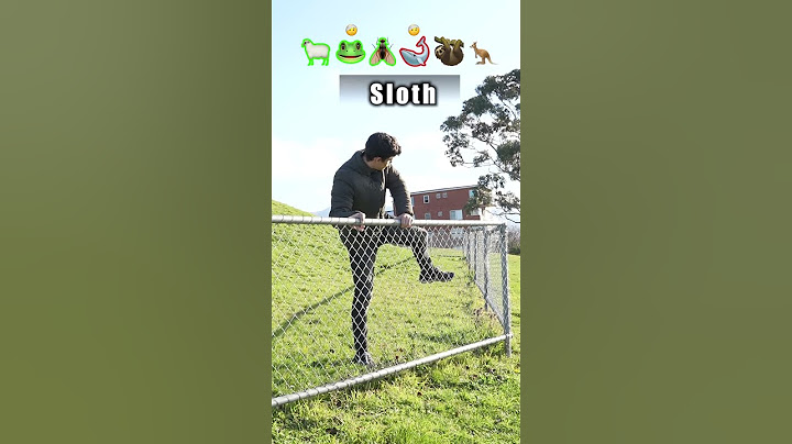 How Animals Get Over a Fence (With Emojis) 😂