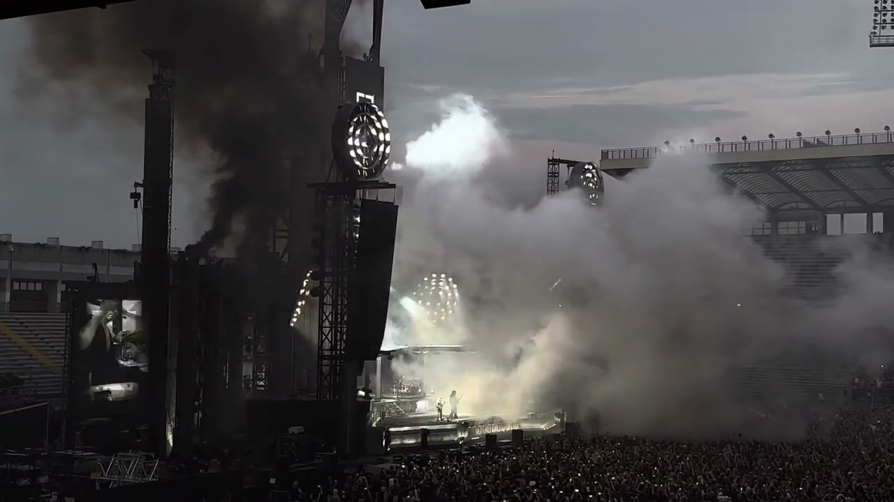 Intro + Rammlied - RAMMSTEIN live 2023 Padova