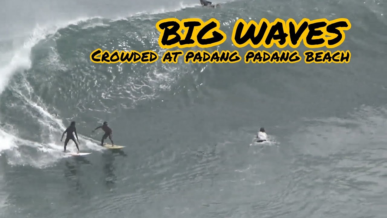 THE MOST CROWDED SURF AT PADANG PADANG BEACH