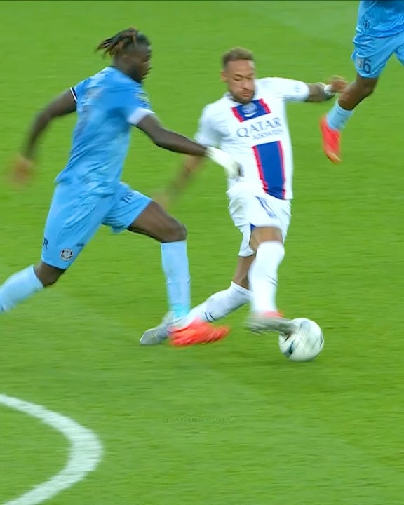 Neymar Showing Mbappé How to Pass ☠️👑