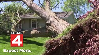 Cleanup begins after EF2 tornado in West Michigan