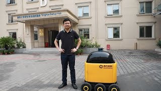 《寻梦赤子心》肥宅们的福利！北京快递机器人的香港“爸爸”：我要解决“最后一公里”的配送问题 | CCTV