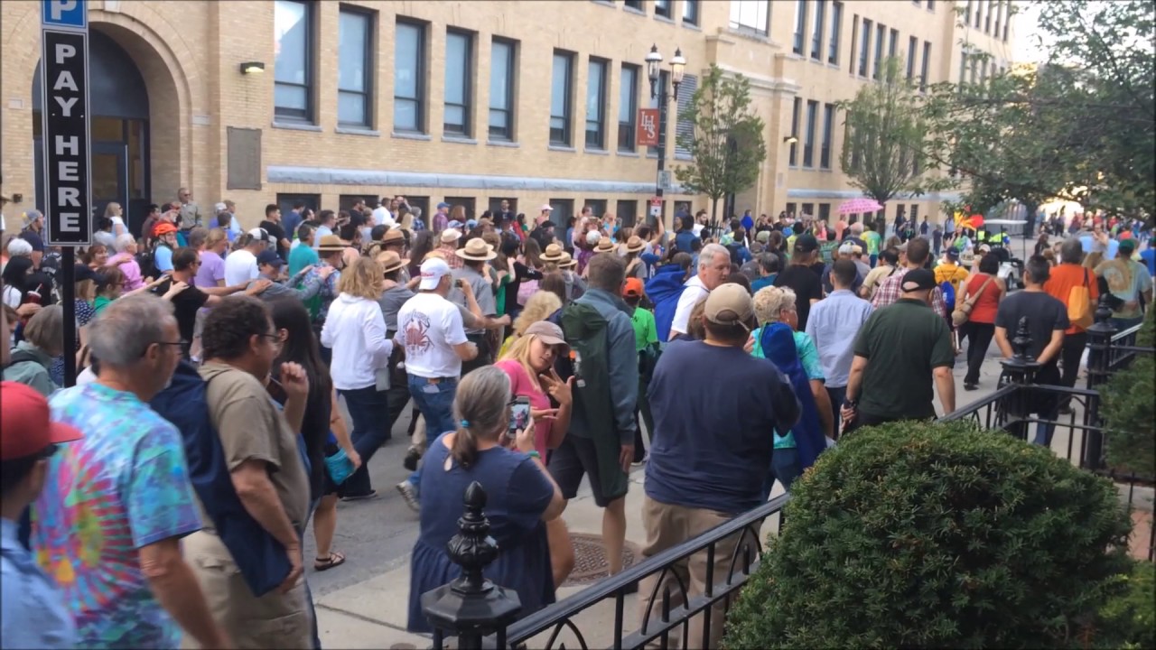 Parade - Marcus Santos and Nova Brazil