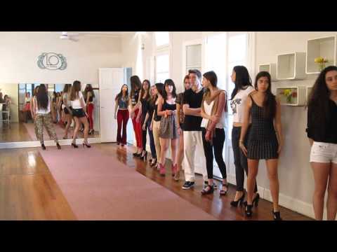 Video: Cómo Llegar A La Escuela De Modelos De Slava Zaitsev