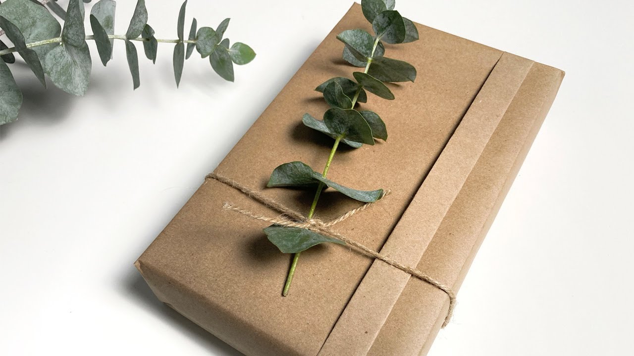 Simple and Elegant Gift Wrapping With Kraft Paper