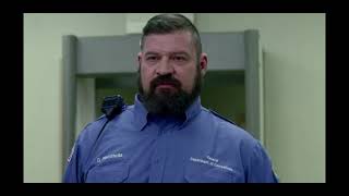 Celebrity OITNB S04E11 Body found in the garden clip 6 Profile