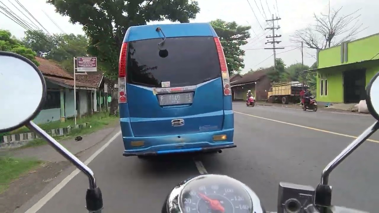 221124 ASMR berkendara dari Probolinggo ke Malang, mulai hujan di daerah Pasuruan