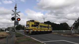 Level Crossing, Cootamundra (Yass Rd) NSW, Australia.