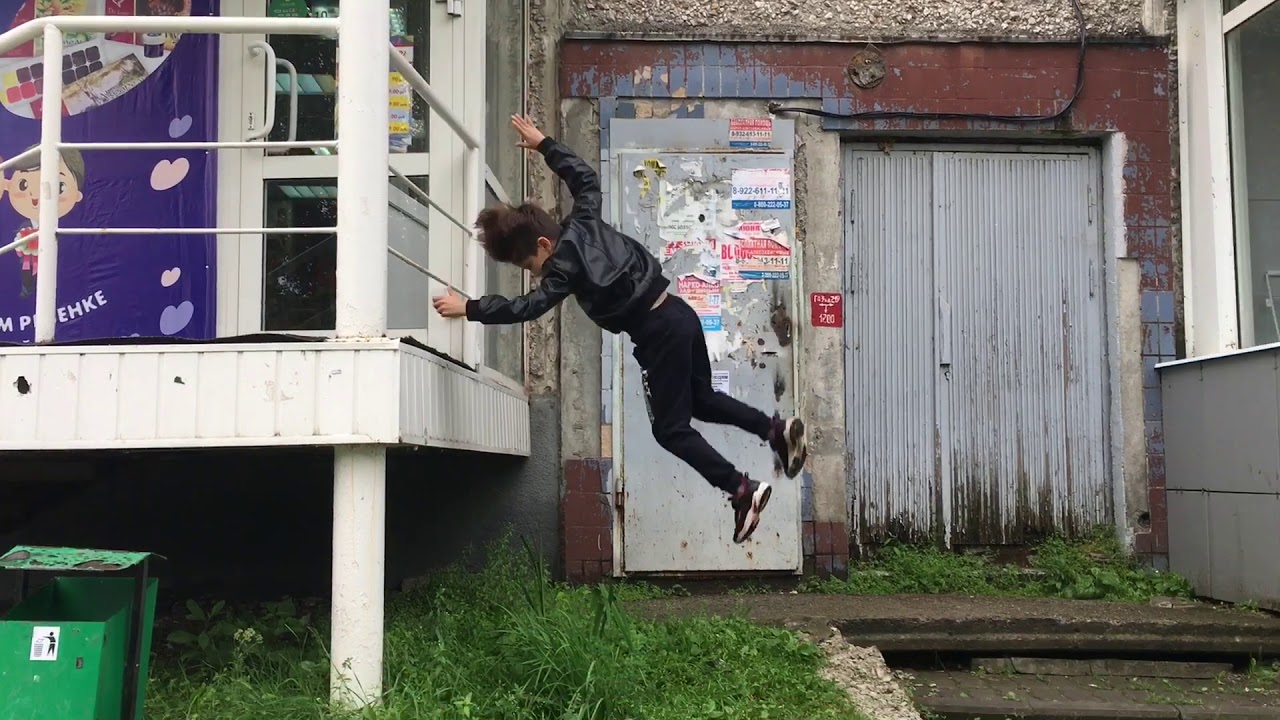 ⁣Невероятные трюки паркура от Давида.