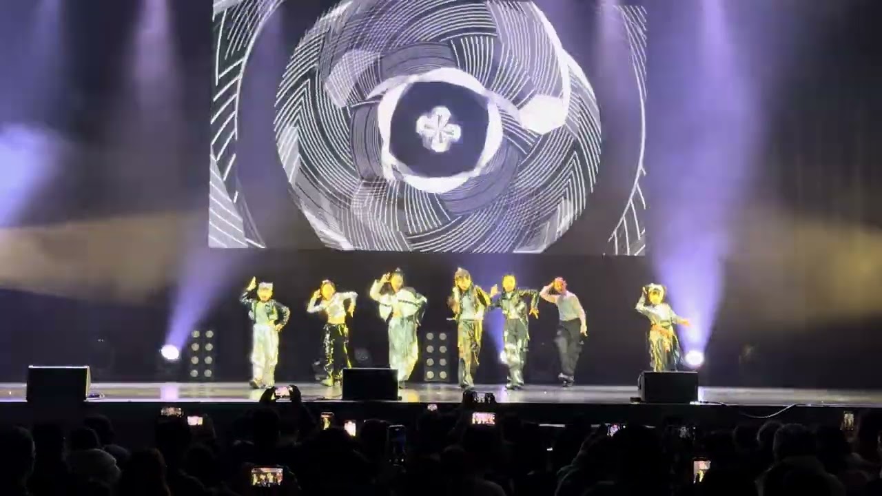 20260104 AZ girls by i17