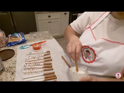 chocoflan receta mexicana Preparando Pretzels, Oreos Y 3 Leches😚 Mojando Panes Segunda Parte 😁😂