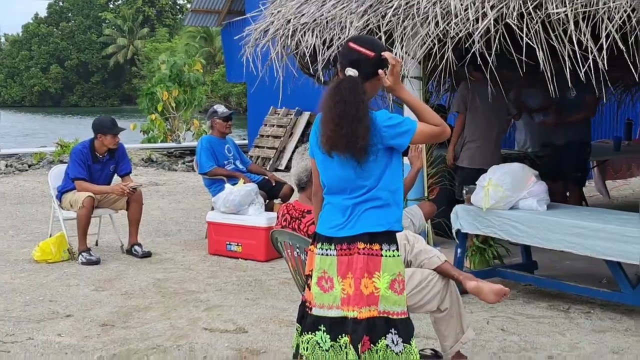 Christmas drop and Distribution on Nukuoro