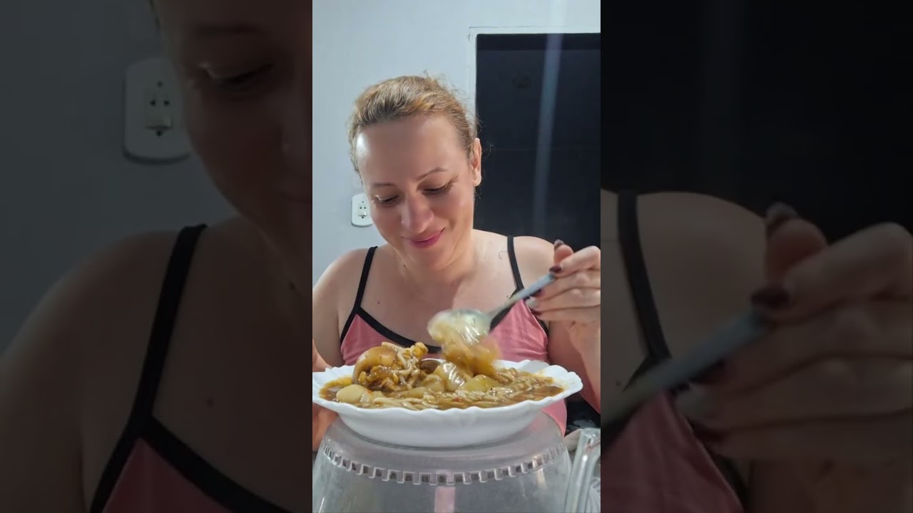 Hoje vai ser sopa de osso com pimenta no café da manhã 