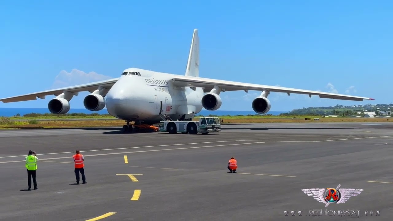 Antonov An-124 MAXIMUS à l’aéroport Roland Garros Île de la Reunion ce 30 décembre 2024