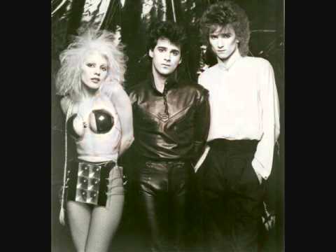 ミッシング・パーソンズ　/　GIVE,RIGHT NOW ミッシング・パーソンズ / GIVE,RIGHT NOW MISSING PERSONS