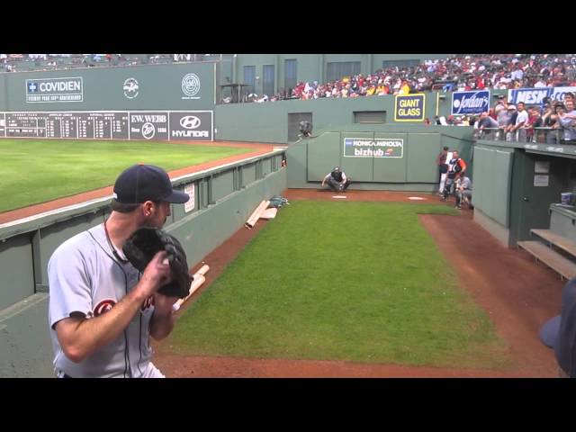 Justin Verlander Bullpen- Fenway Park July 31, 2012. WWW.BULLPENVIDEOS.COM  