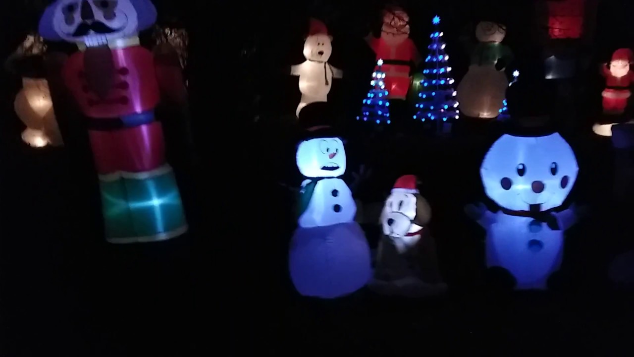 camera iphone 8 plus apk My 2017 Christmas inflatables display ( night )