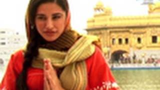 Nargis visits Golden Temple Rockstar Ranbir Kapoor