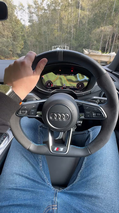 Coolest thing about the Audi TT: no unnecessary screens! #audi #tech #cars