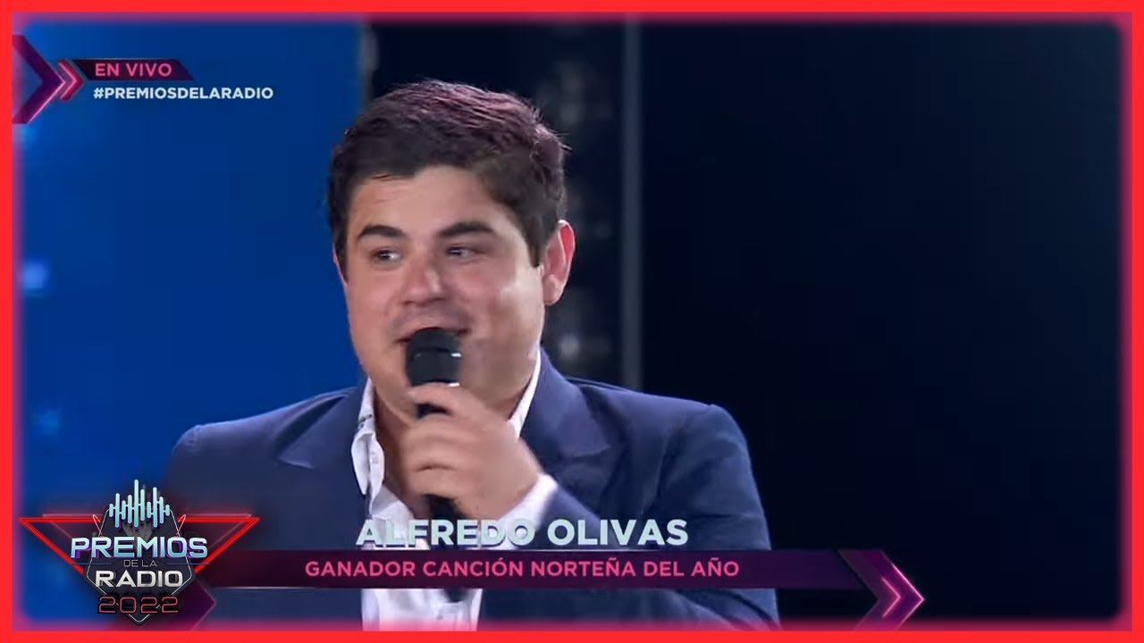 ⁣🎵 Alfredo Olivas gana Canción Norteña del Año en Premios de la Radio 2022