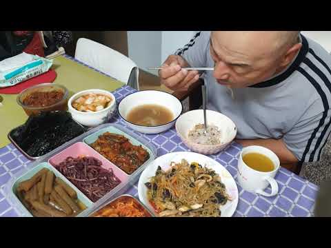 도깨비 <strong>여친집</strong> 된장 배춧국 맛있게 아침 한끼를 때운다 잘 먹겠습니다