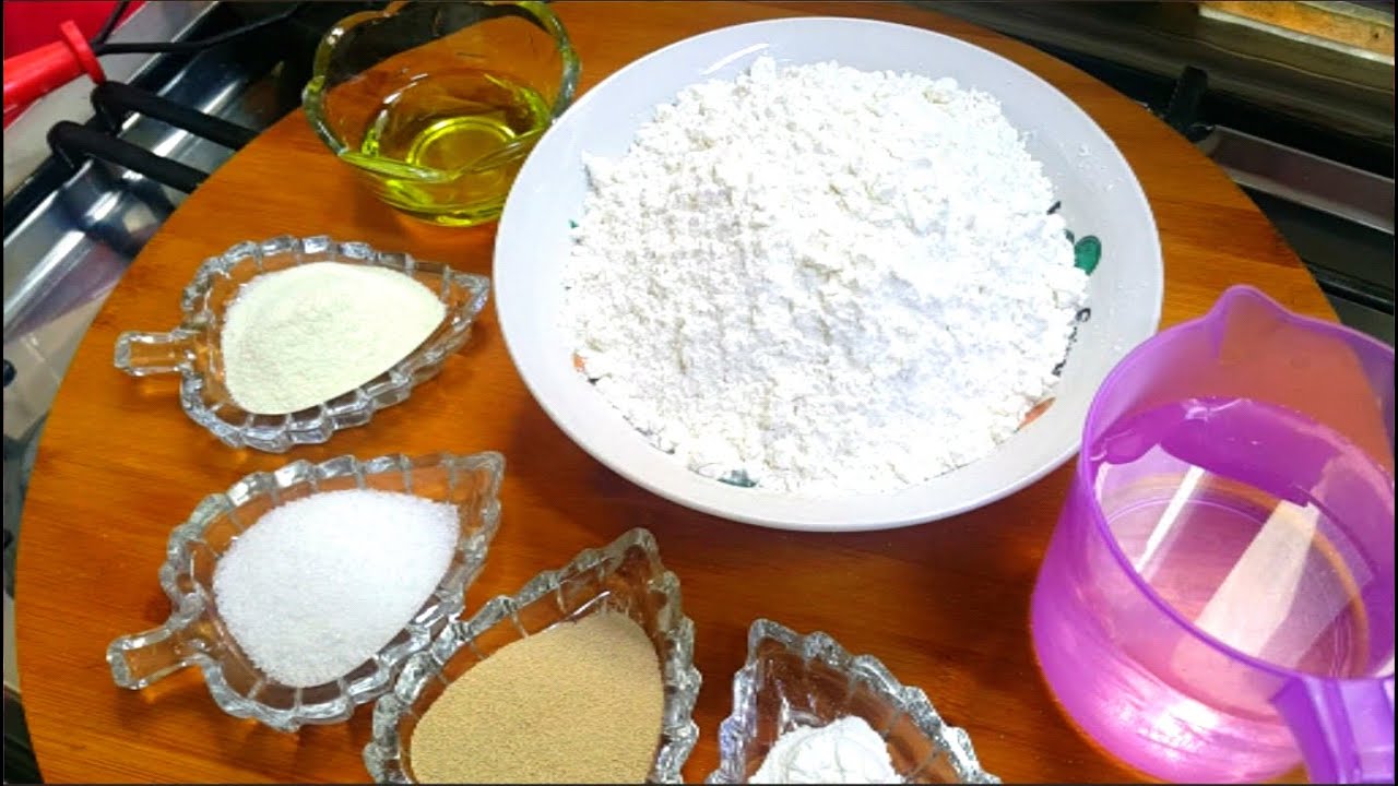 عجينة البيتزا السهلة المضمونة /Pizza dough