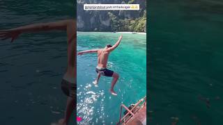 Pulando barco pirata koh phi phi
