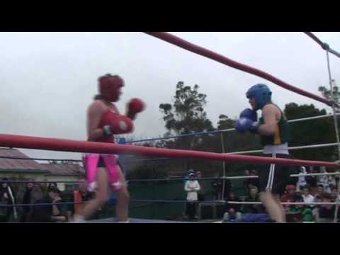 Girls Boxing Amy The TANK Wolfgram round 2