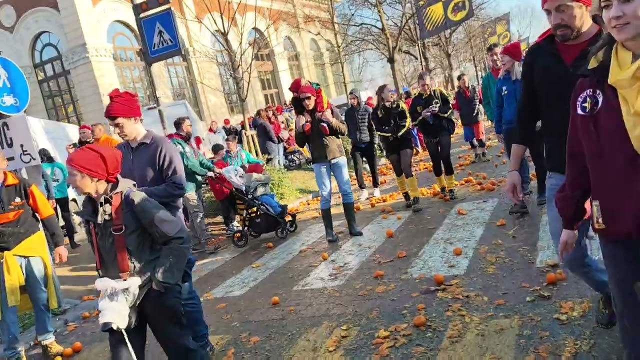 Carnevale Ivrea  2025.. domenica @storicocarnevalediivrea7077