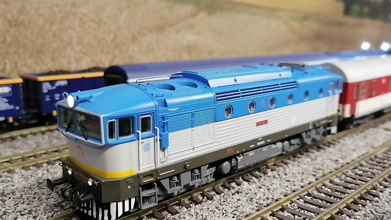 Roco 62914 ZSSK 750 093-7 SF Sound projekt v2.1 - YouTube
