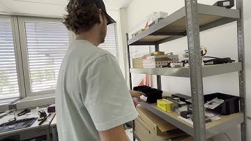 Digital Twin of Industry 4.0 Lab at IMI, KIT in Virtual Reality Environment