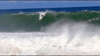 Off The Wall, Backdoor [4K] 11/23/2023 Thanksgiving Morning by Surf Kawela Hawaii 2,456 views 5 months ago 1 minute, 33 seconds
