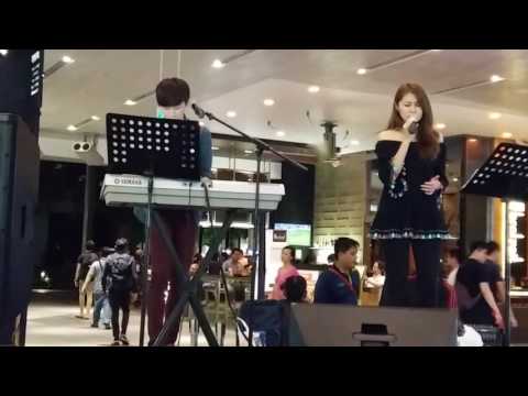 Vanessa Voon sang a Chinese song. Ft. Jeff Ng