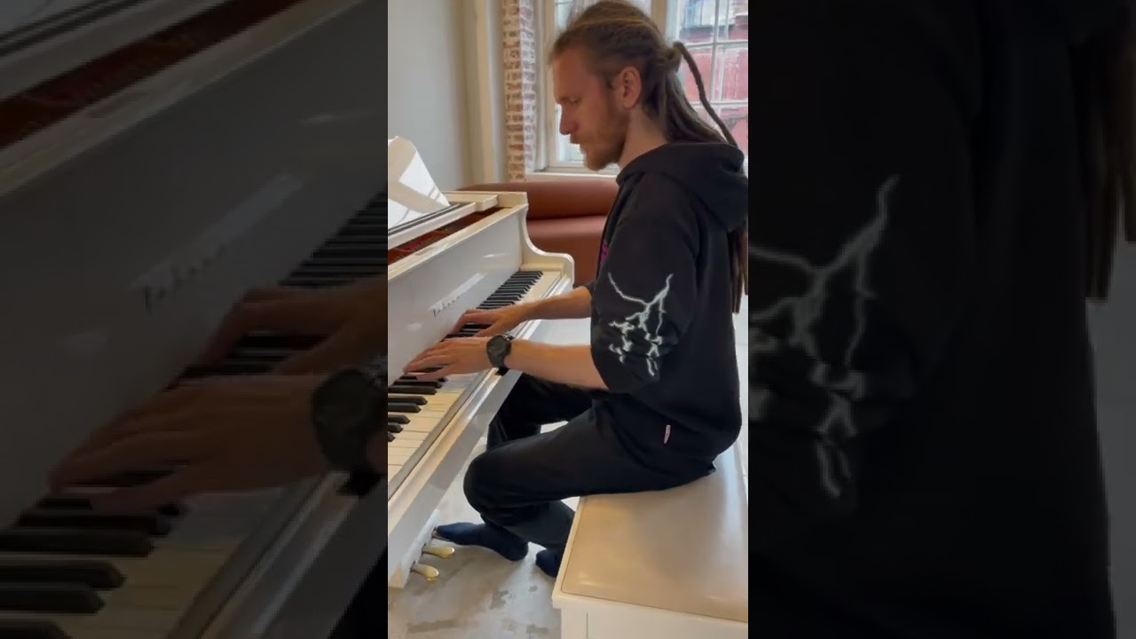 Good afternoon grand piano improvisation