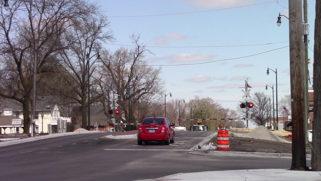 BNSF 6404 East in Coal City, IL 4/10/20